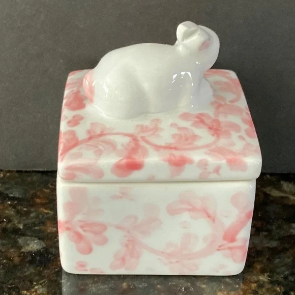 White Rabbit Top of Small Pink & White Trinket Box//Perfect For Spring & Easter - Picture 2 of 5
